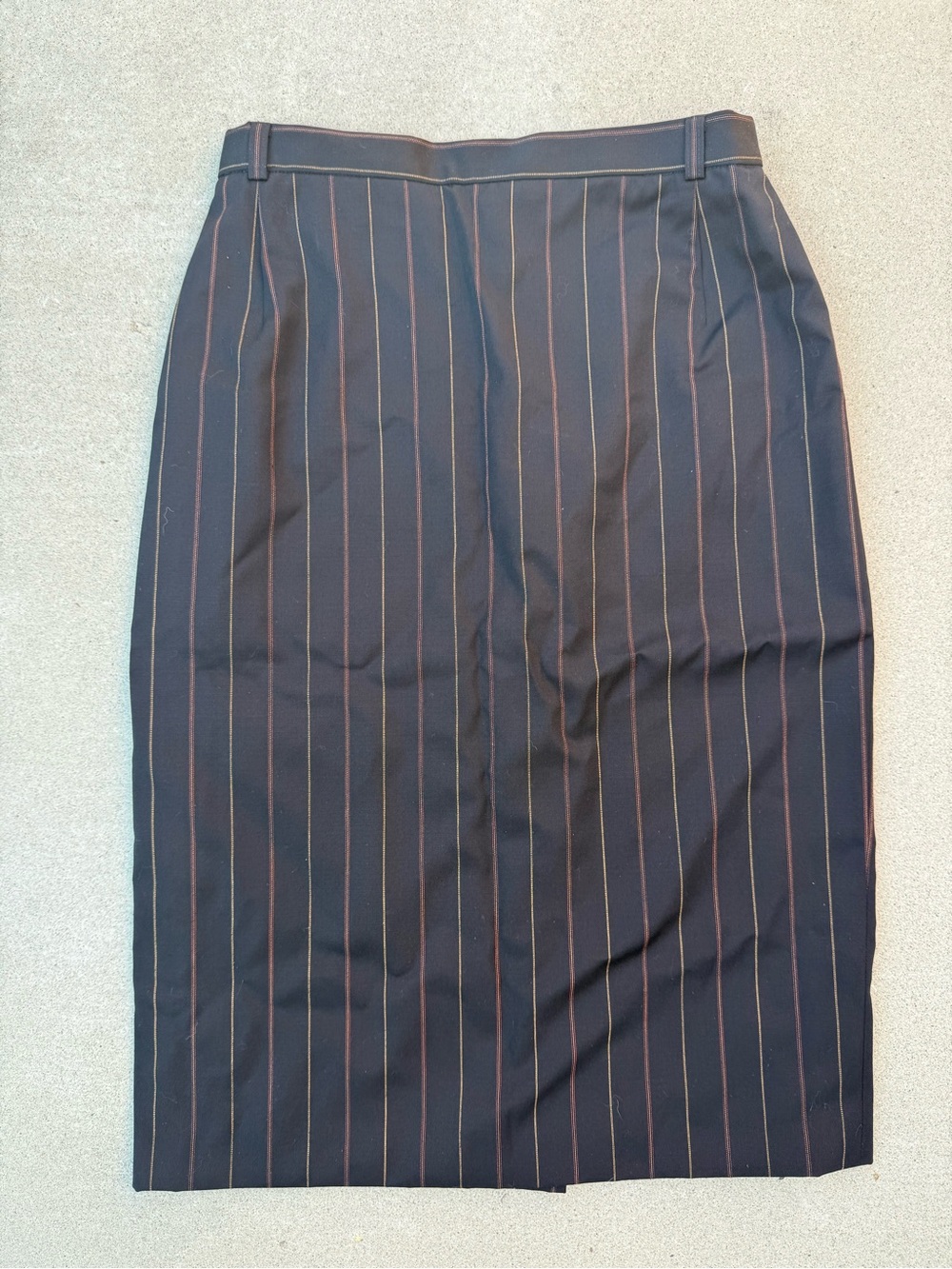 Vintage Escada Black Pinstripe Professional Pencil Skirt 100% Wool Size Medium